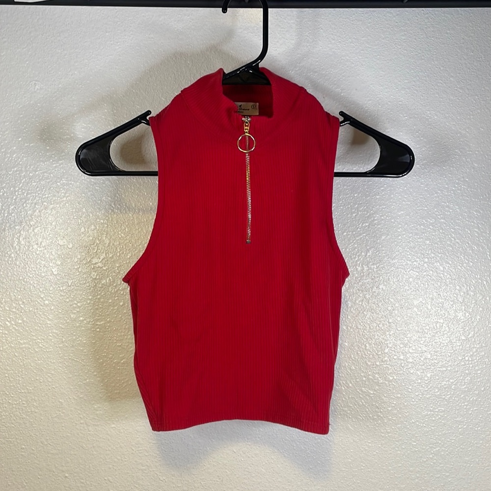 Turtle neck crop top.